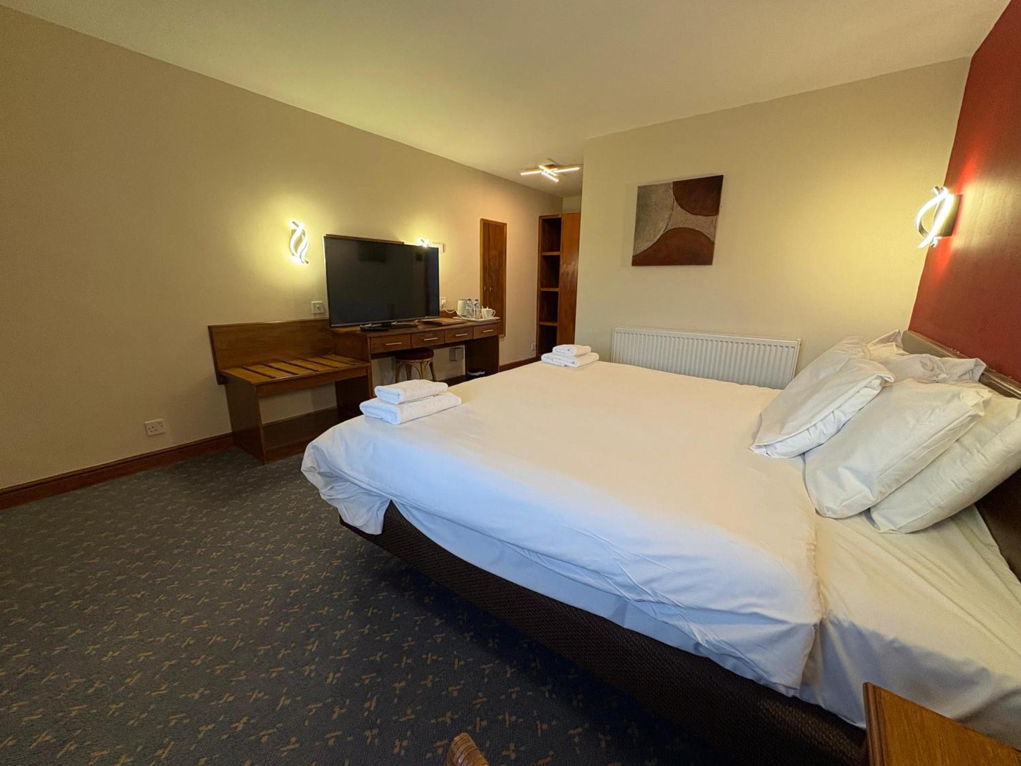 Tollgate Hotel & Leisure Stoke-on-Trent Εξωτερικό φωτογραφία